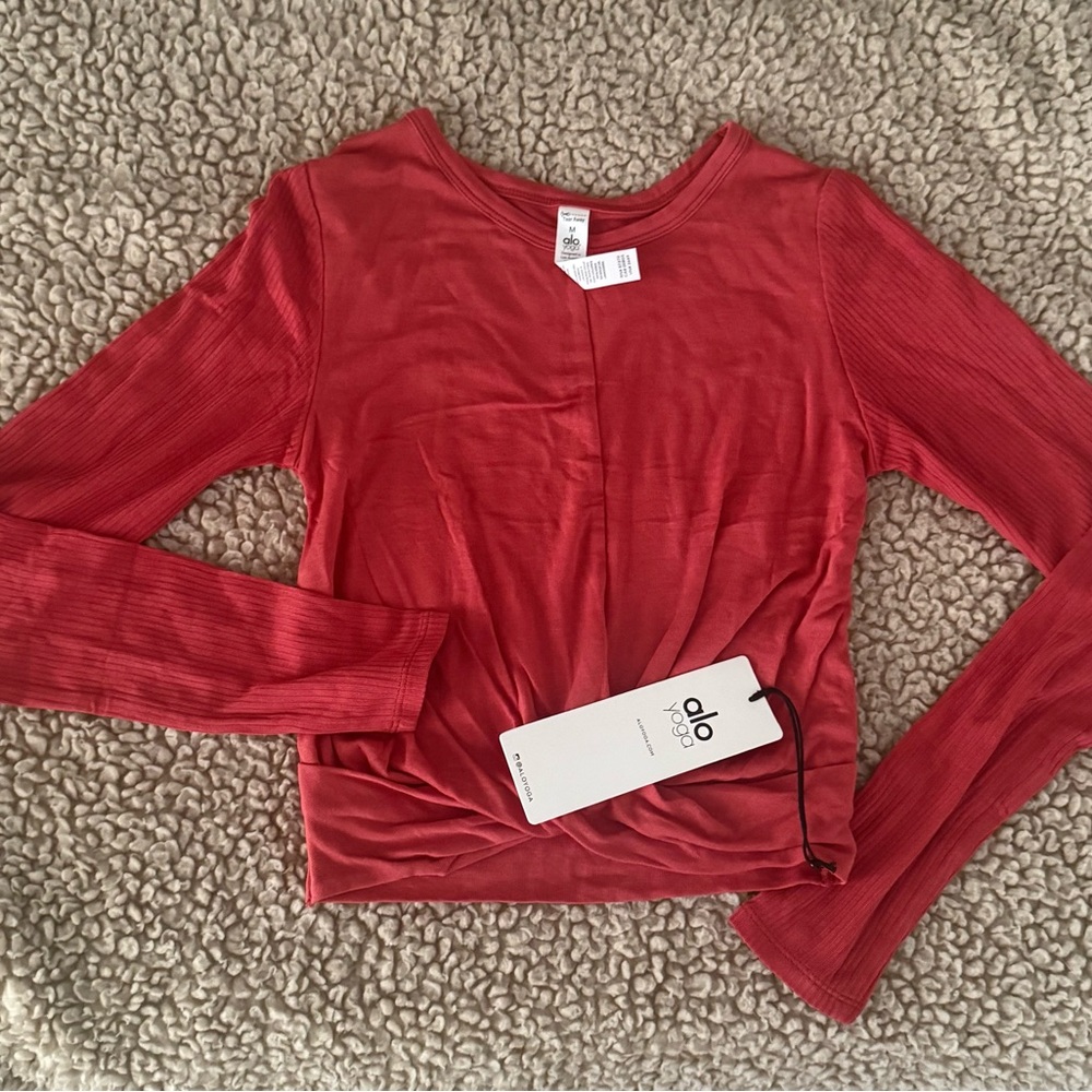 Alo yoga NWT rosewood Long Sleeve cover top dance gym twisted fitted cropped M